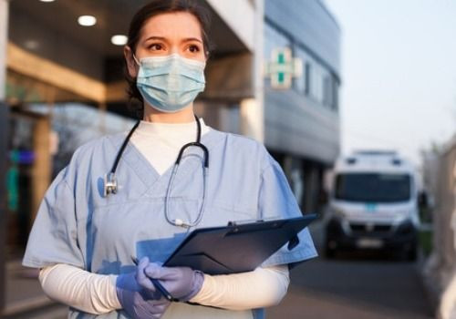 From Arrival to Integration: Thriving in Your First NHS Year as an IMG